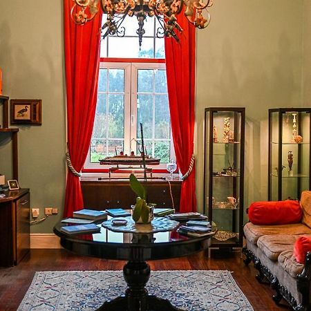 אובאר Vintage Balcony Guesthouse מראה חיצוני תמונה