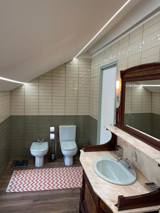 אובאר Vintage Balcony Guesthouse מראה חיצוני תמונה