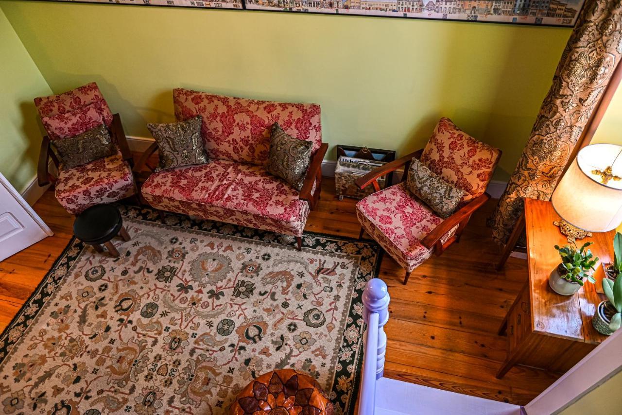 אובאר Vintage Balcony Guesthouse מראה חיצוני תמונה