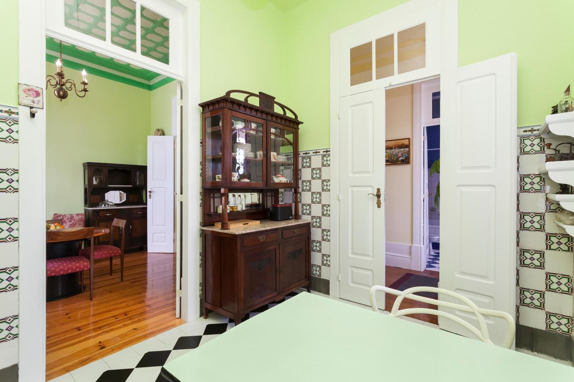 אובאר Vintage Balcony Guesthouse מראה חיצוני תמונה